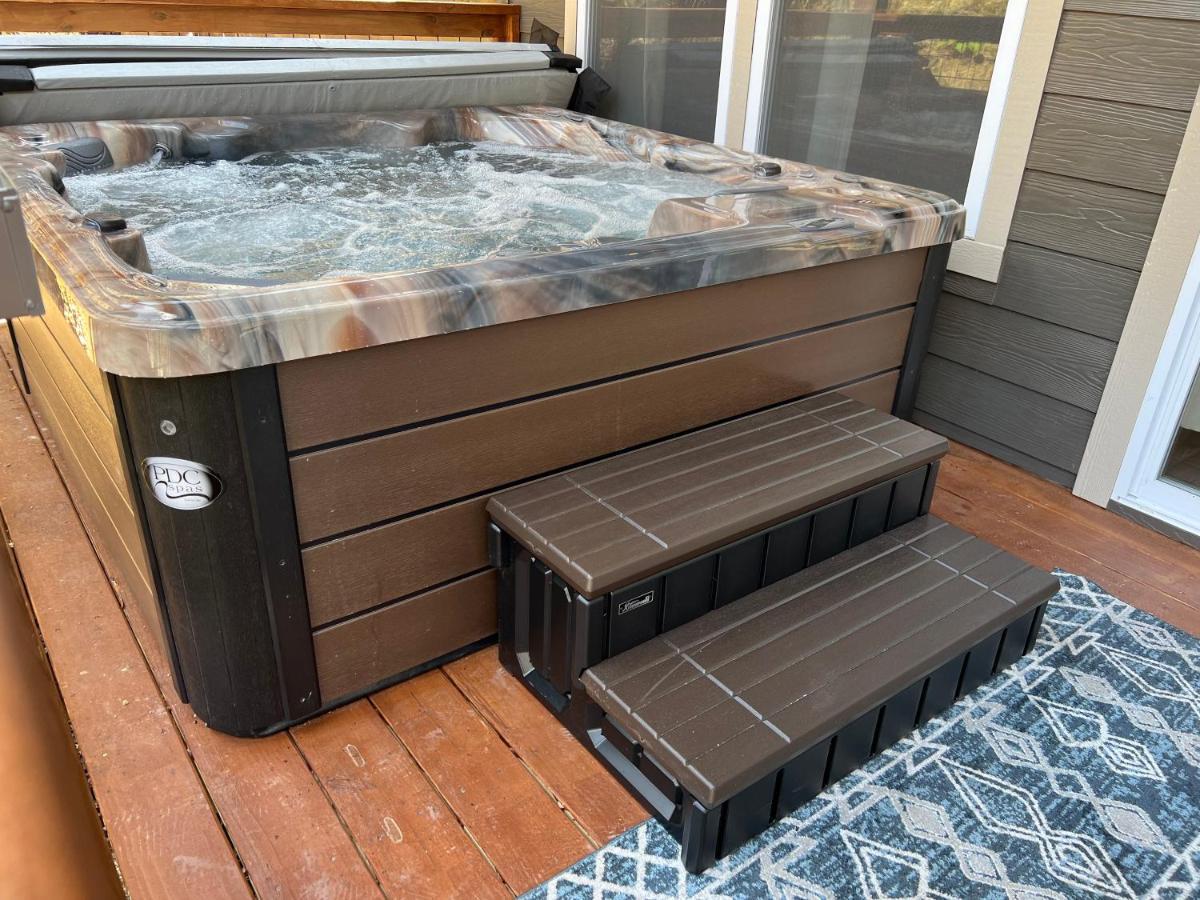 הוילה גטלינבורג Mins To Gburg Sleeps 8 Hot Tub Arcade Area Pool מראה חיצוני תמונה