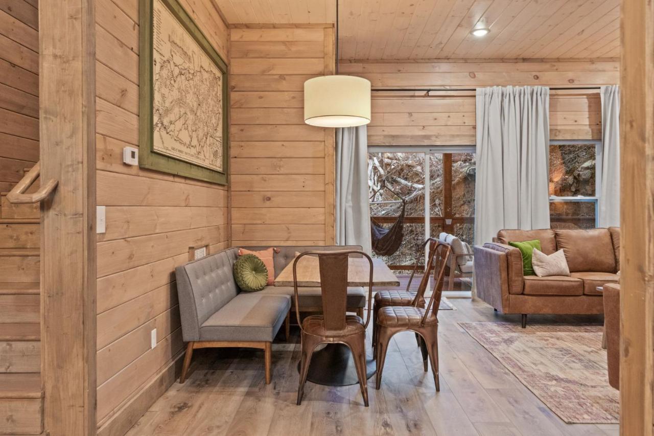 הוילה גטלינבורג Mins To Gburg Sleeps 8 Hot Tub Arcade Area Pool מראה חיצוני תמונה