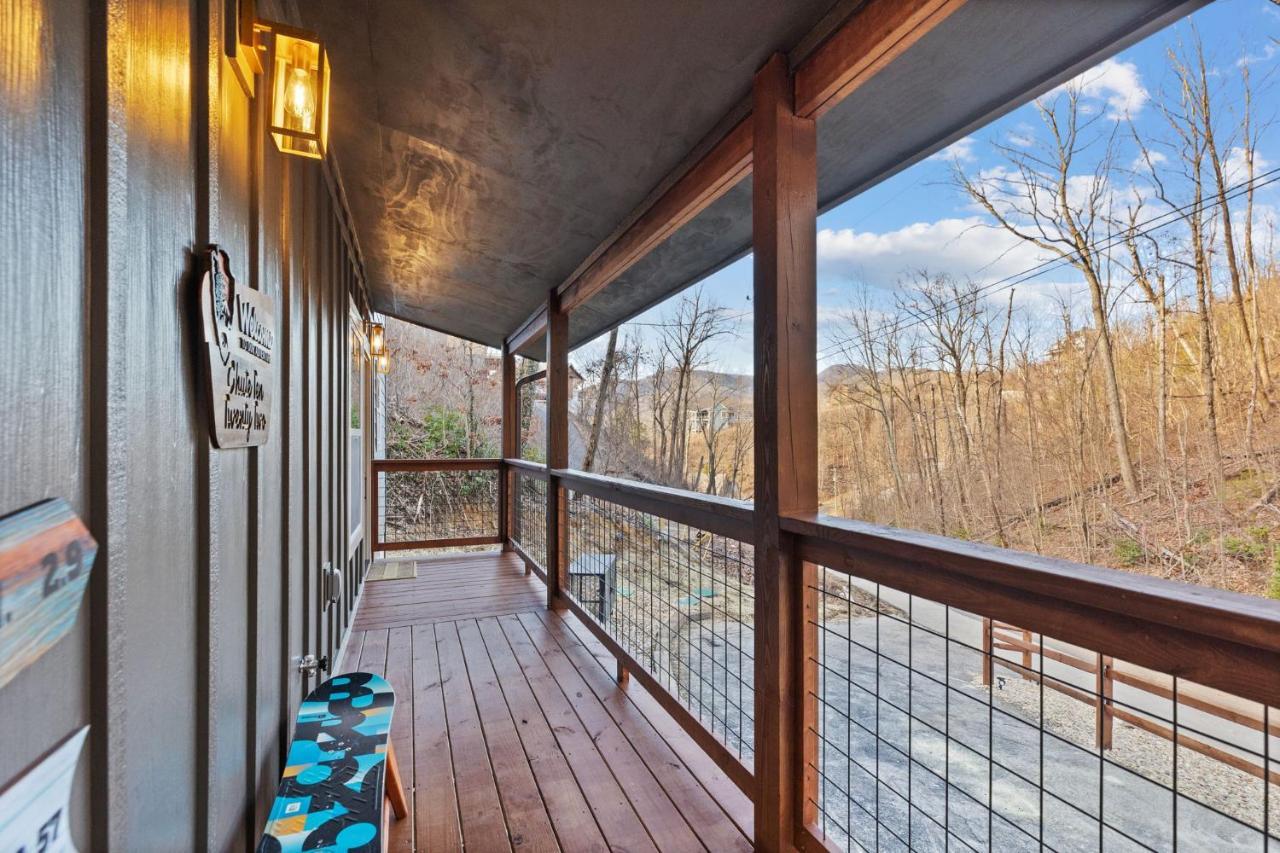 הוילה גטלינבורג Mins To Gburg Sleeps 8 Hot Tub Arcade Area Pool מראה חיצוני תמונה